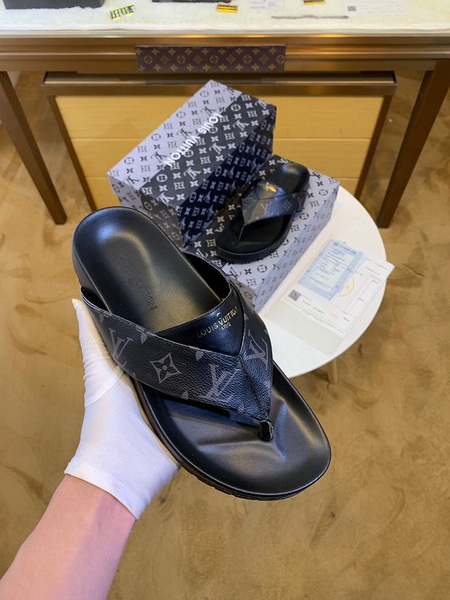 LV men slippers AAA-324(38-45)