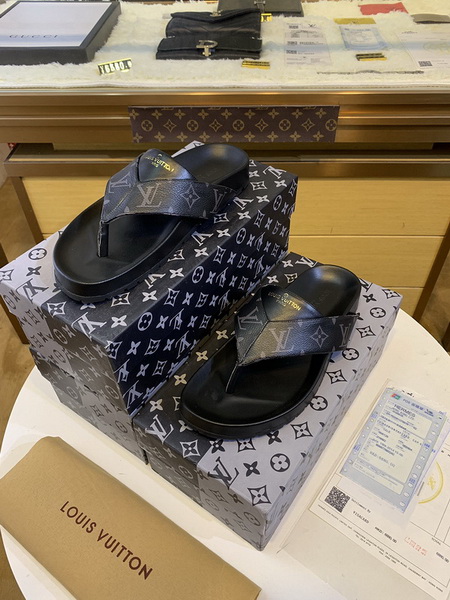 LV men slippers AAA-324(38-45)