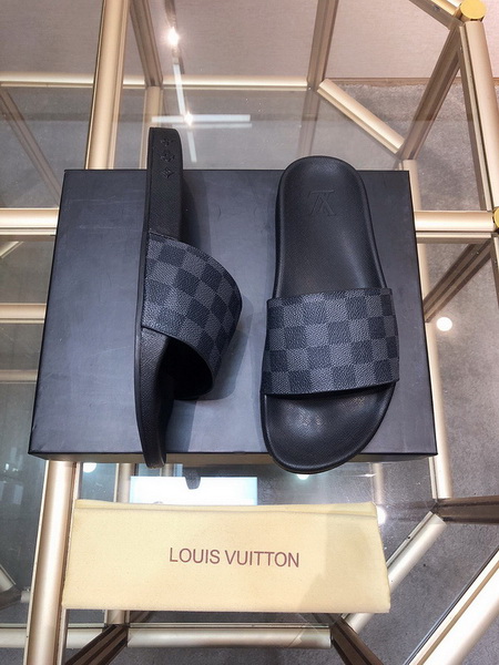 LV men slippers AAA-326(38-45)