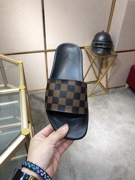 LV men slippers AAA-327(38-45)