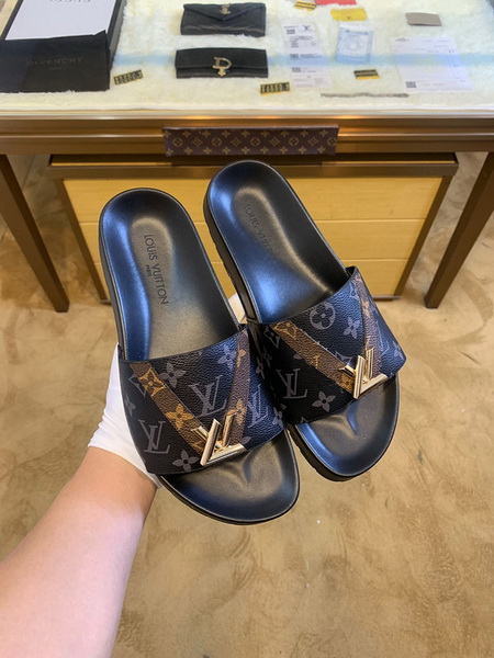 LV men slippers AAA-328(38-45)