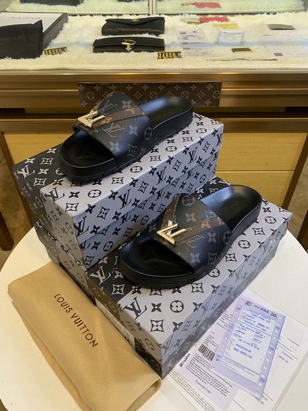 LV men slippers AAA-328(38-45)