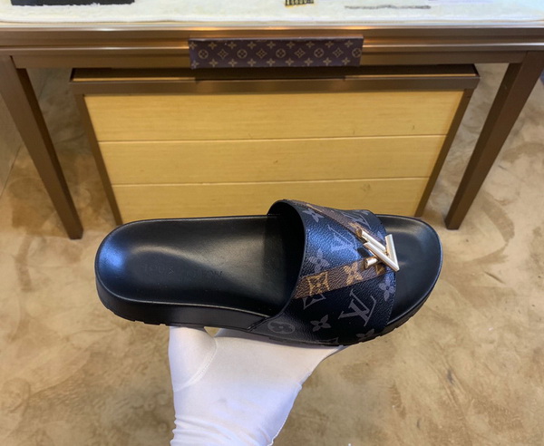 LV men slippers AAA-328(38-45)