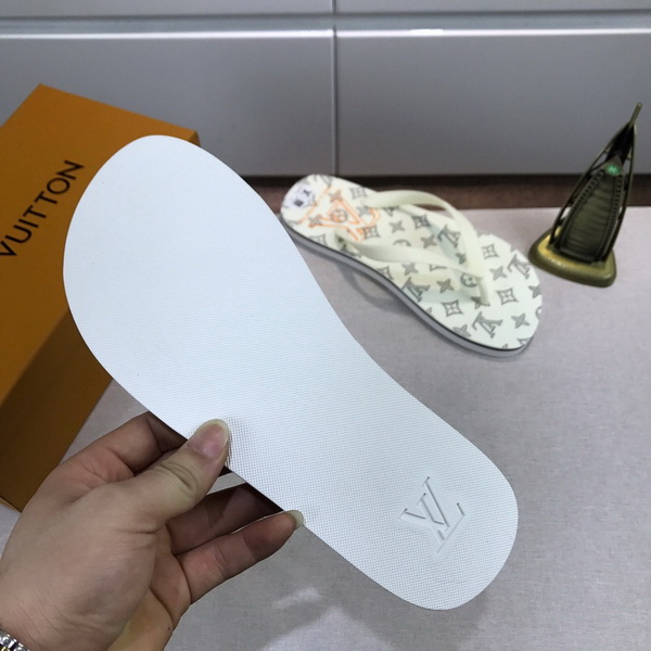 LV men slippers AAA-345(38-45)