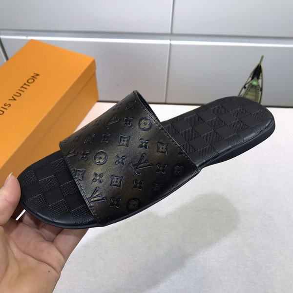 LV men slippers AAA-347(38-45)