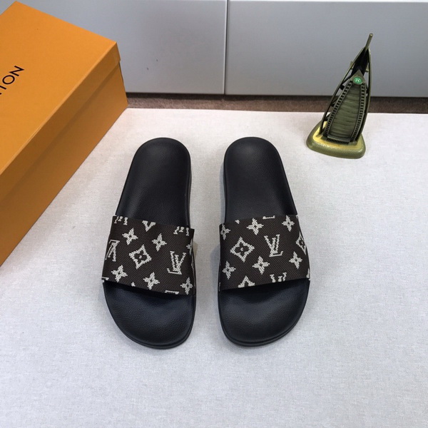 LV men slippers AAA-348(38-45)