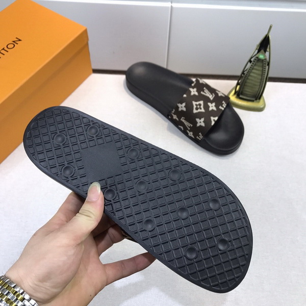 LV men slippers AAA-348(38-45)