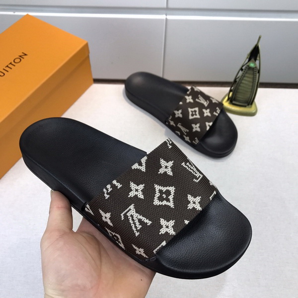 LV men slippers AAA-348(38-45)