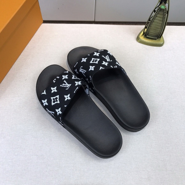 LV men slippers AAA-350(38-45)