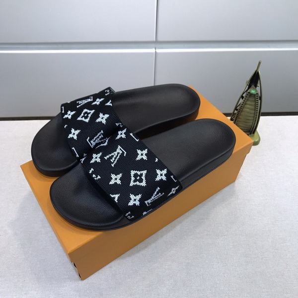 LV men slippers AAA-350(38-45)