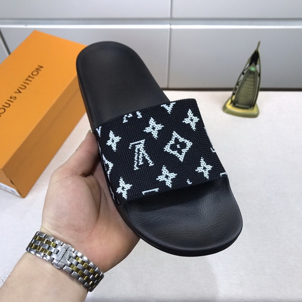 LV men slippers AAA-350(38-45)