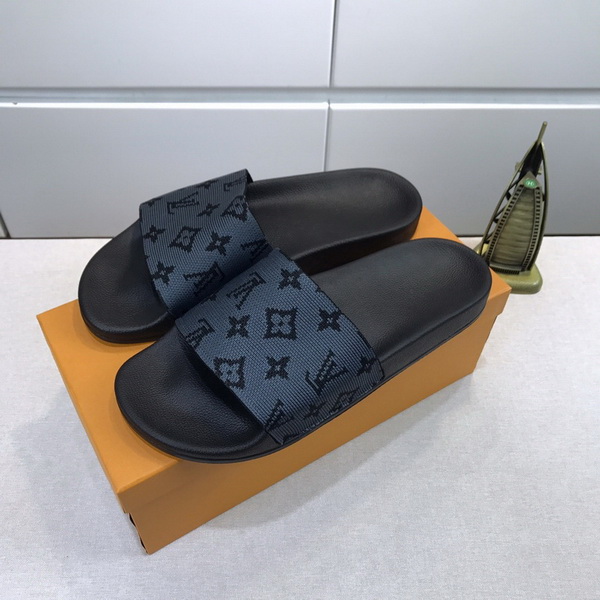 LV men slippers AAA-351(38-45)