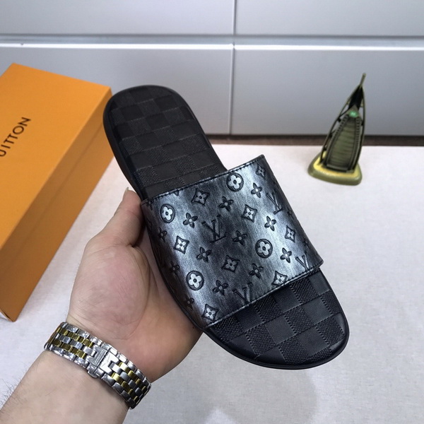 LV men slippers AAA-352(38-45)