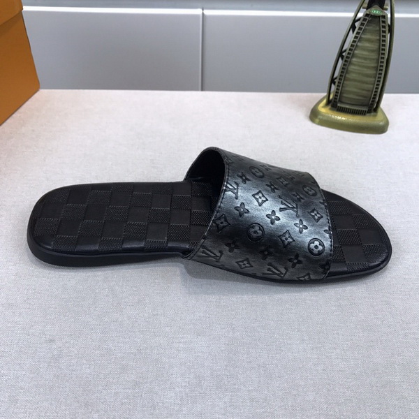 LV men slippers AAA-352(38-45)