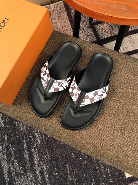 LV men slippers AAA-367(38-45)