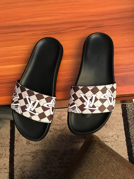 LV men slippers AAA-369(38-45)