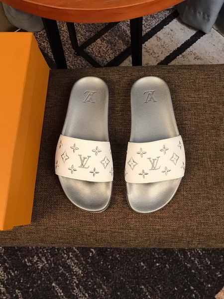 LV men slippers AAA-375(38-45)