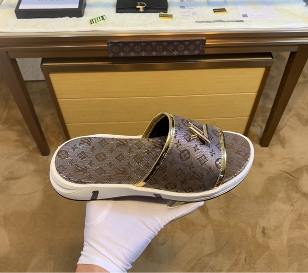 LV men slippers AAA-382(38-45)