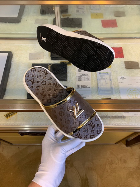 LV men slippers AAA-382(38-45)