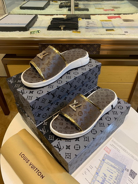 LV men slippers AAA-382(38-45)