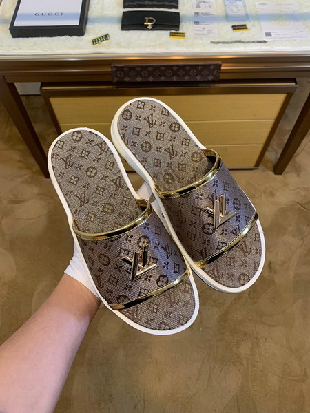 LV men slippers AAA-382(38-45)