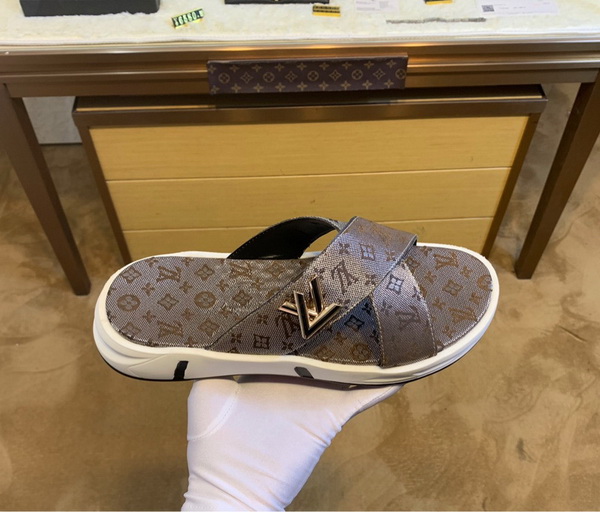 LV men slippers AAA-383(38-45)