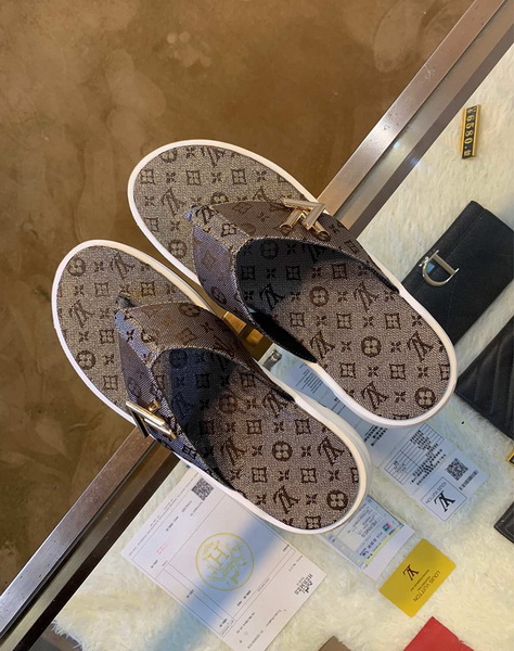 LV men slippers AAA-385(38-45)