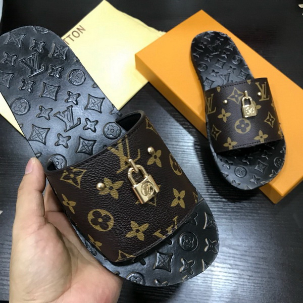 LV men slippers AAA-394(39-45)