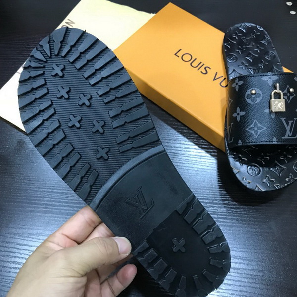 LV men slippers AAA-395(39-45)