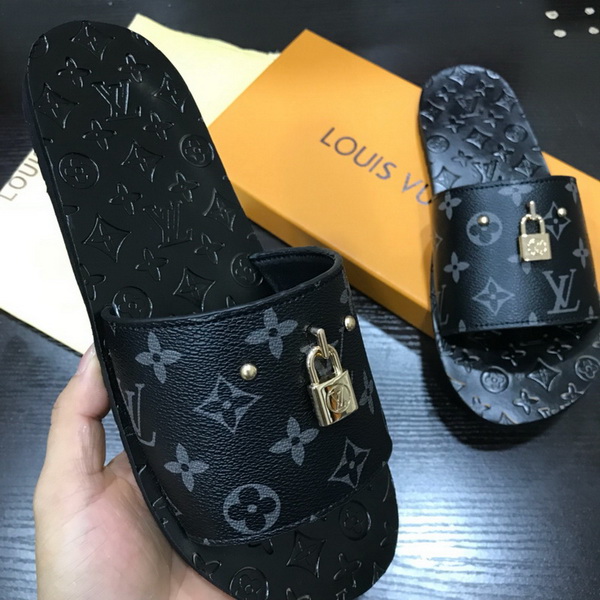 LV men slippers AAA-395(39-45)