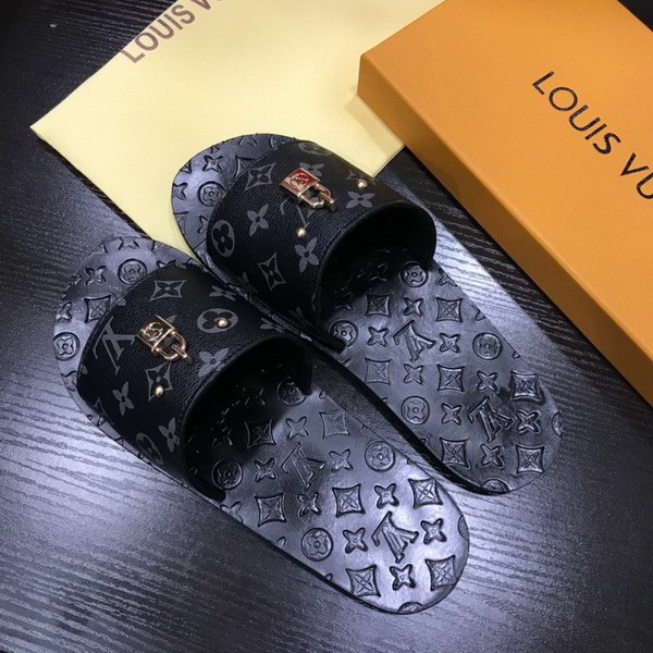 LV men slippers AAA-395(39-45)