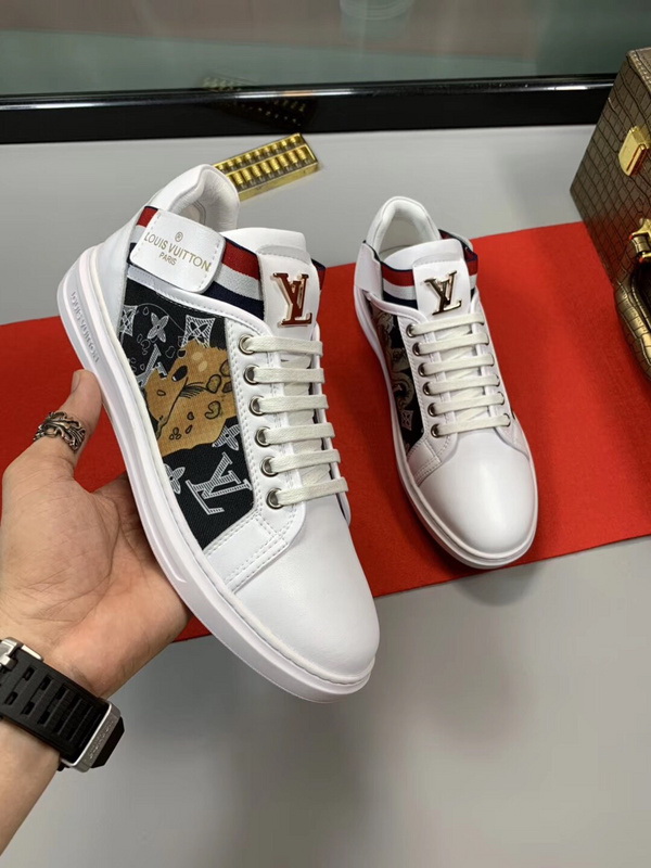 LV Men shoes 1;1 quality-2274