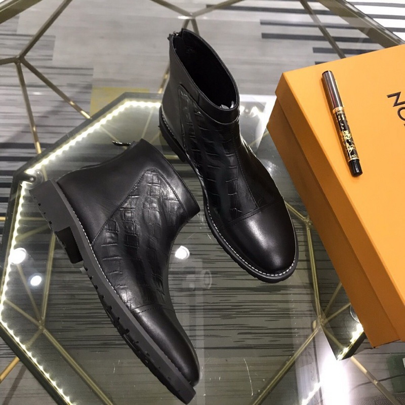 LV Men shoes 1;1 quality-2304