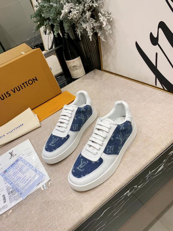 LV Men shoes 1;1 quality-2326