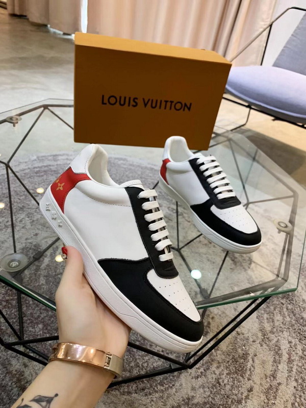 LV Men shoes 1;1 quality-2327