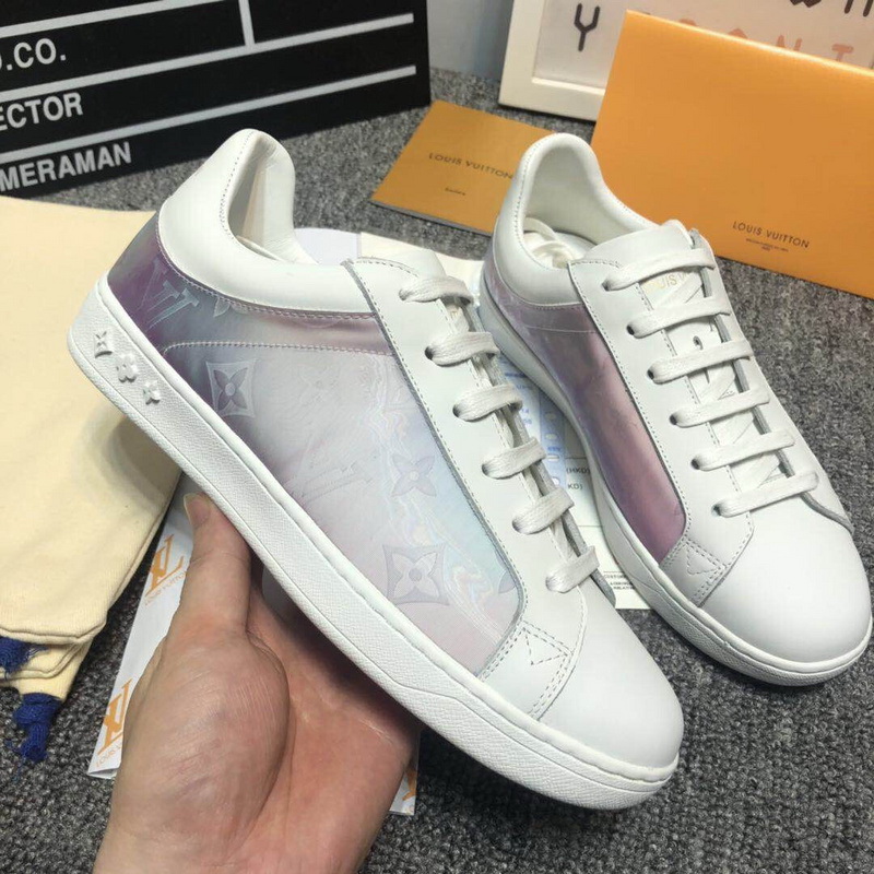 LV Men shoes 1;1 quality-2331