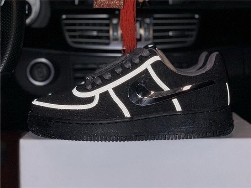 Authentic Nike Air Force 1  x Travis Scott