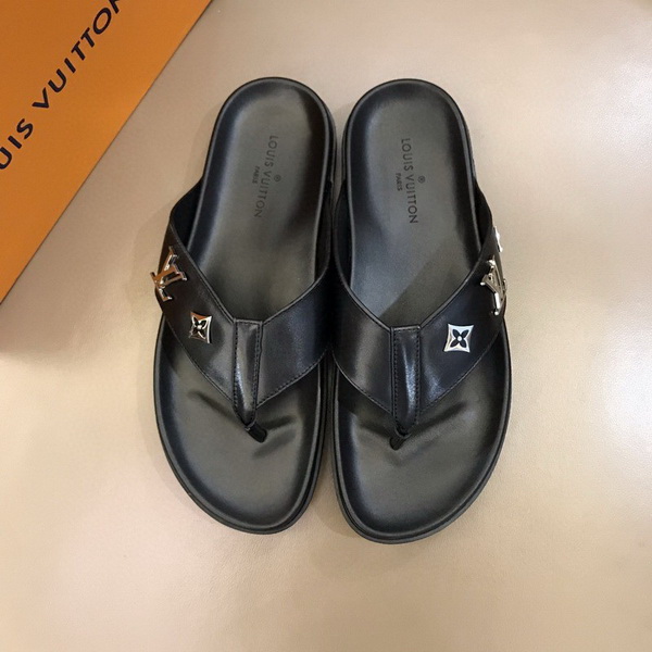 LV men slippers AAA-479