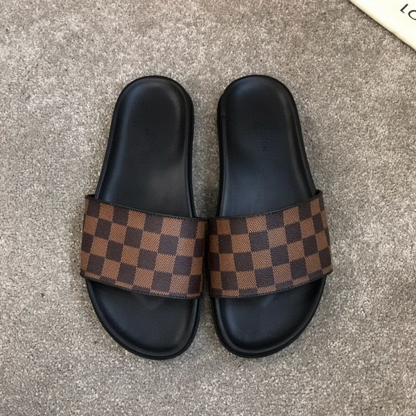 LV men slippers AAA-511