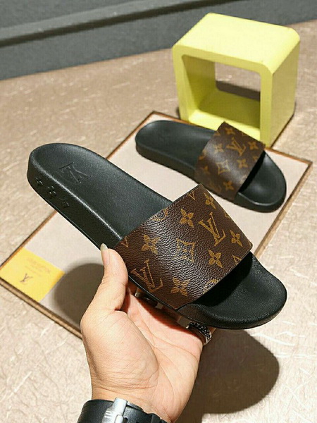 LV men slippers AAA-619