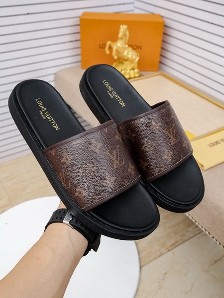 LV men slippers AAA-648