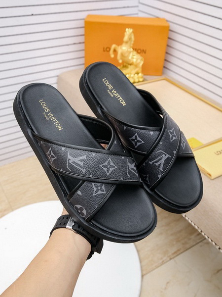 LV men slippers AAA-651