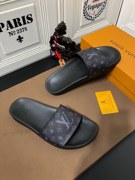 LV men slippers AAA-665