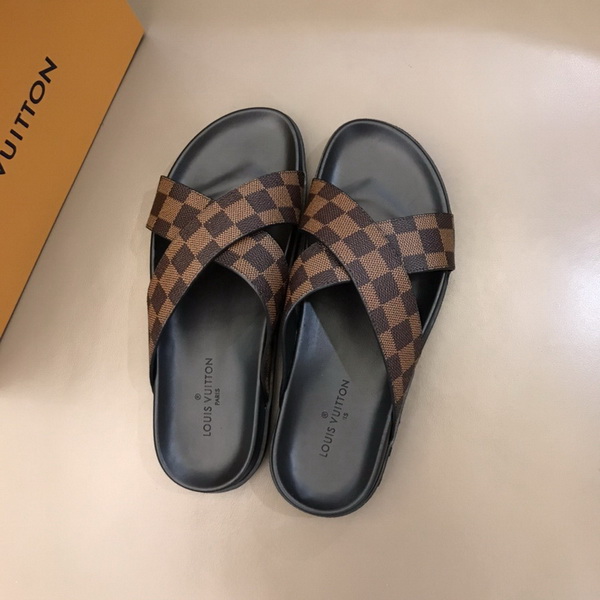 LV men slippers AAA-685