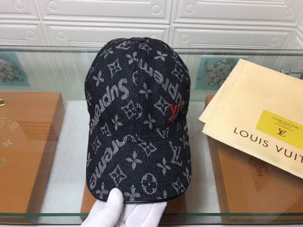 LV Hats AAA-326