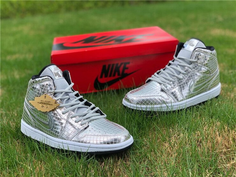 Authentic Air Jordan 1 Mid “Disco Ball”