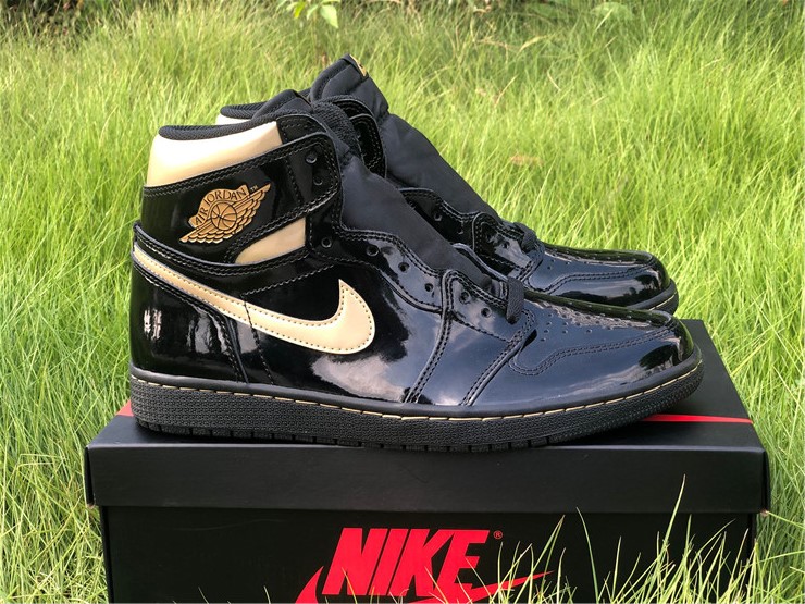 Super Max Perfect Jordan 1 shoes-124