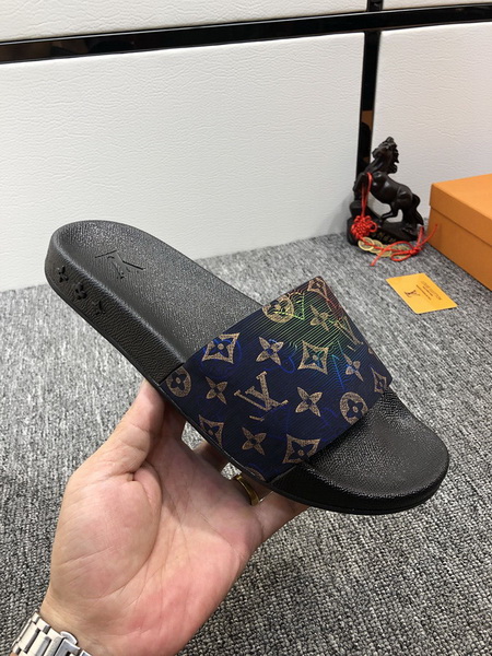 LV Sandals 1：1 Quality-138