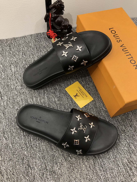 LV Sandals 1：1 Quality-157