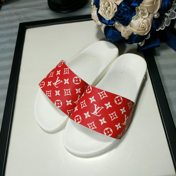 LV Sandals 1：1 Quality-174